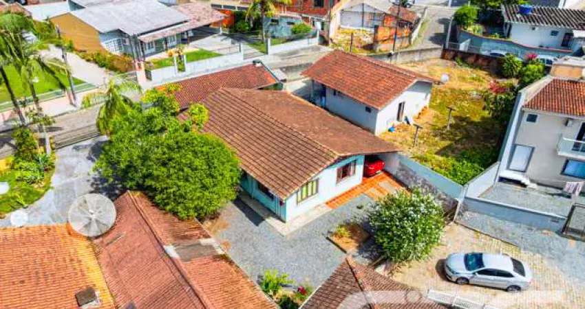 Casa com 1 quarto à venda na Ponte Serrada, 113, Comasa, Joinville