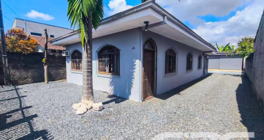 Casa | Joinville | Jardim Iririú