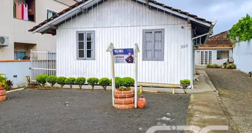 Casa com 4 quartos à venda na Rua dos Mecânicos, 582, Paranaguamirim, Joinville
