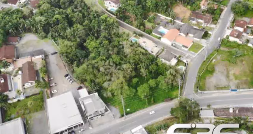Terreno à venda na Rua Quinze de Novembro, 3470, Glória, Joinville
