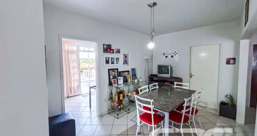 Casa comercial à venda na Rua Selma Doering Bruhns, 515, Jardim Iririú, Joinville