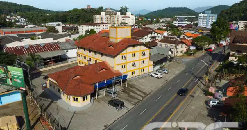 Casa comercial à venda na Rua Quinze de Novembro, 2915, Glória, Joinville