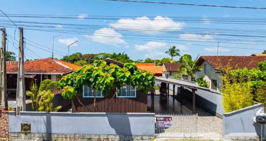 Casa com 2 quartos à venda na Perequê, 375, Pinheiros, Balneário Barra do Sul