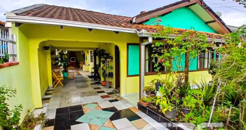 Casa com 3 quartos à venda na Rua Selma Doering Bruhns, 592, Jardim Iririú, Joinville