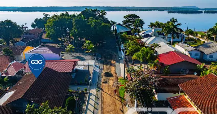 Casa com 3 quartos à venda na Perequê, 23, Pinheiros, Balneário Barra do Sul