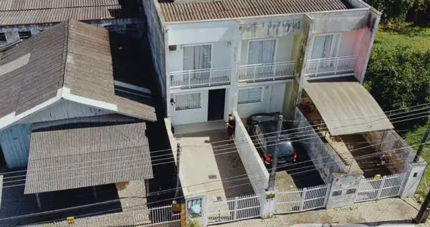 Casa com 2 quartos à venda na Benício Felipe da Silva, 41, Adhemar Garcia, Joinville