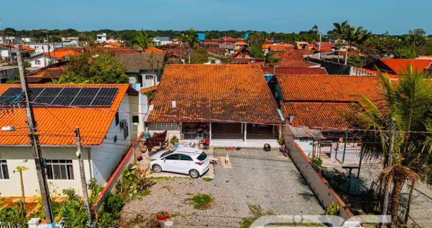 Casa com 3 quartos à venda na Amândio Cabral, 299, Centro, Balneário Barra do Sul