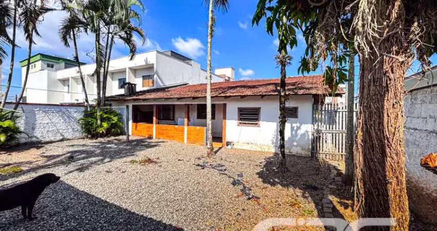 Casa com 2 quartos à venda na Rua Almirante Jaceguay, 38, Costa e Silva, Joinville