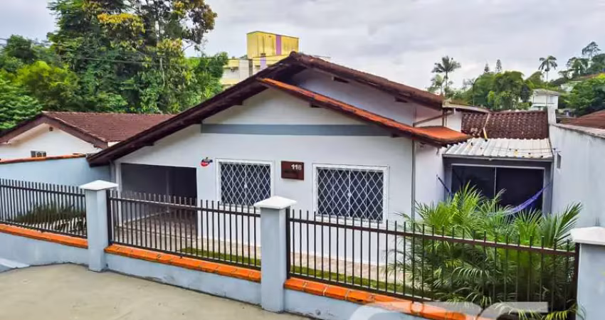 Casa com 3 quartos à venda na Rua Almirante Jaceguay, 118, Costa e Silva, Joinville