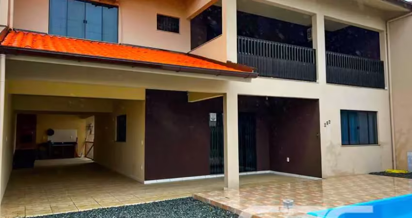 Casa com 4 quartos à venda na Rua General Julião Neiva de Lima, 282, Centro, Penha