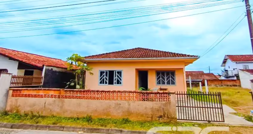 Casa com 2 quartos à venda na Rua Miosotes, 61, Fátima, Joinville