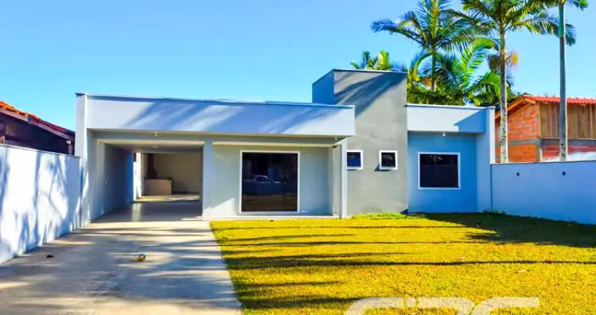 Casa com 4 quartos à venda na Rua Paraná, 11, Praia do Ervino, São Francisco do Sul