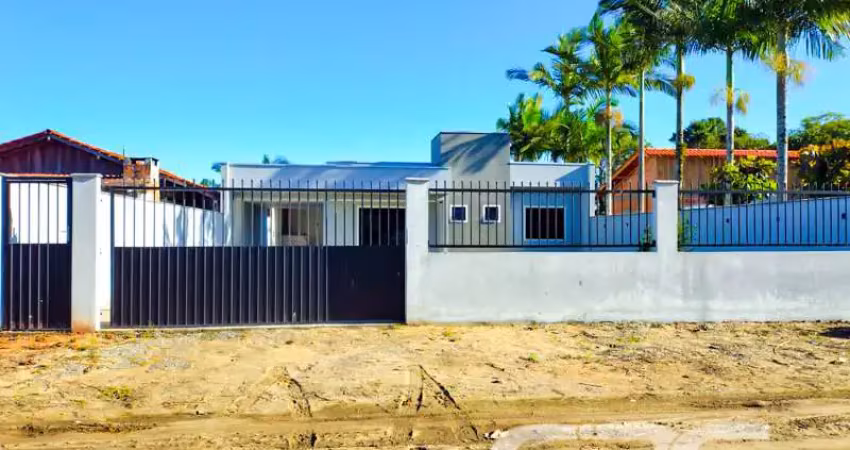 Casa com 4 quartos à venda na Rua Paraná, 11, Praia do Ervino, São Francisco do Sul