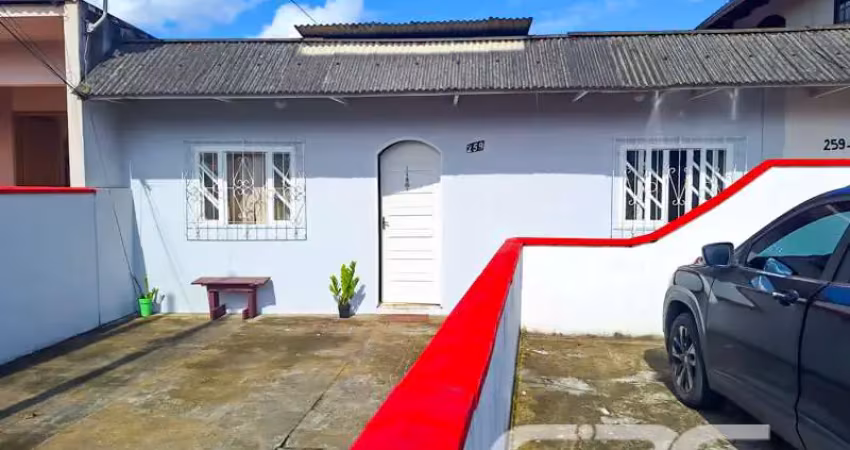 Casa com 4 quartos à venda na Rua Miosotes, 259, Fátima, Joinville