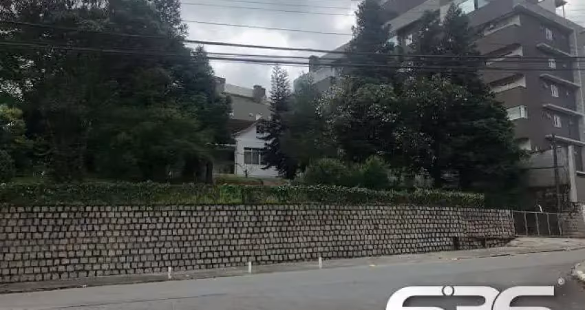 Terreno à venda na Rua Quinze de Novembro, 397, Glória, Joinville
