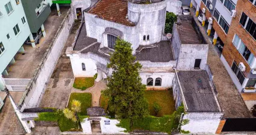 Casa com 3 quartos à venda na Rua Alexandre Schlemm, 627, Anita Garibaldi, Joinville