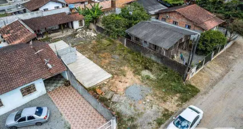Terreno à venda na Rua dos Mecânicos, 126, Paranaguamirim, Joinville