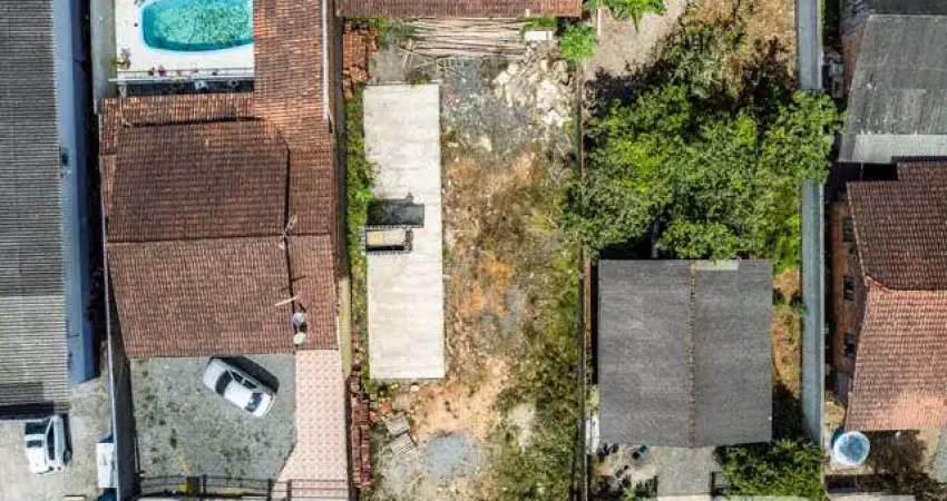 Terreno à venda na Rua dos Mecânicos, 126, Paranaguamirim, Joinville