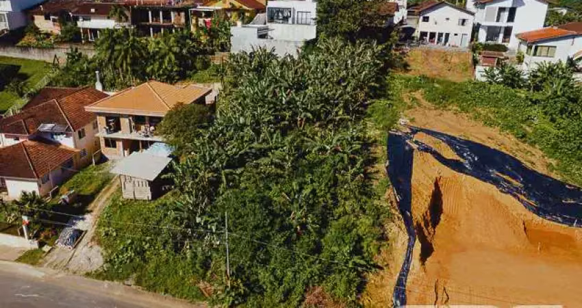 Terreno à venda na Rua Alexandre Schlemm, 72, Anita Garibaldi, Joinville