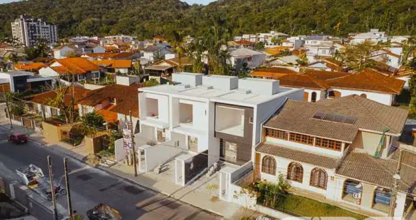 Casa com 3 quartos à venda na Pastor Guilherme Raú, 256, Saguaçu, Joinville