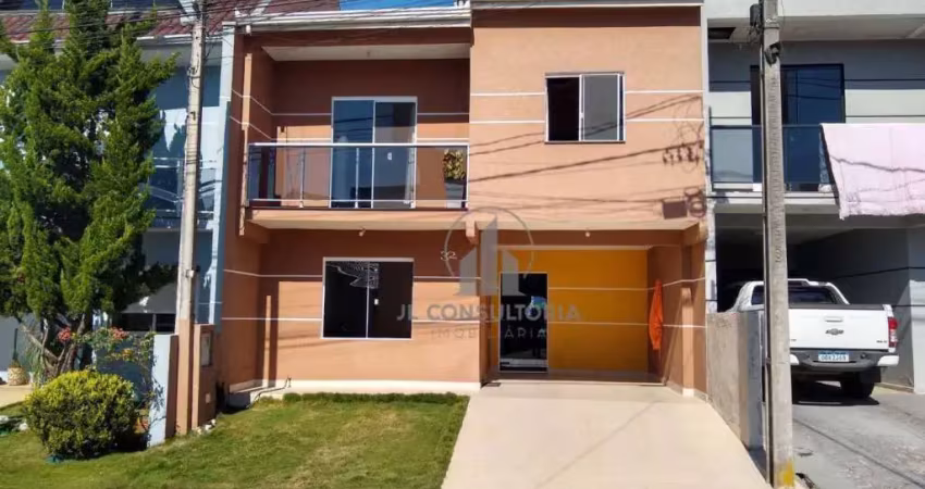 Sobrado à venda, 180 m² por R$ 780.000,00 - Sítio Cercado - Curitiba/PR