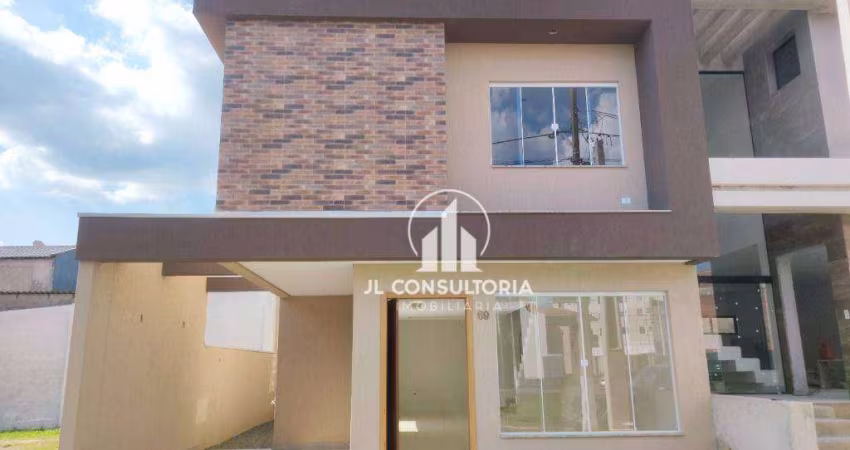 Sobrado no Cond. Villaggio Di Napoli com ótimo padrão de qualidade