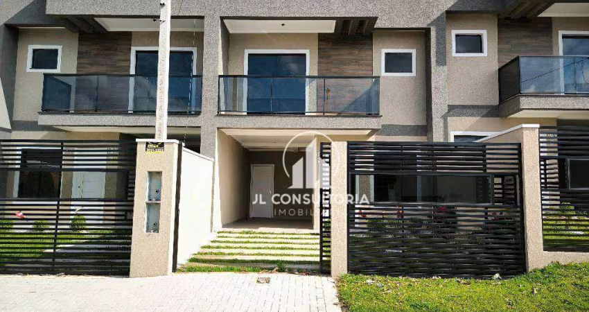 Sobrado alto padrão com três quartos sendo uma suíte com closet e sacada