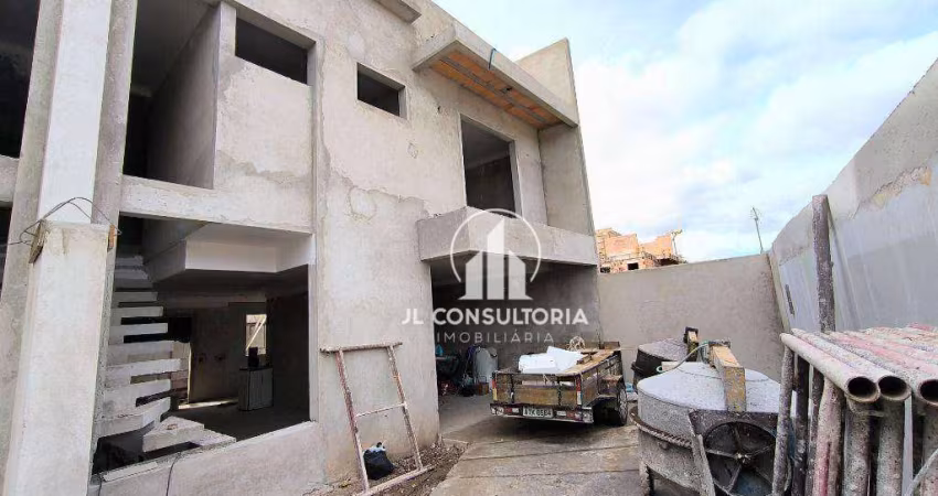 Sobrado à venda, 171 m² por R$ 810.000,00 - Capão Raso - Curitiba/PR