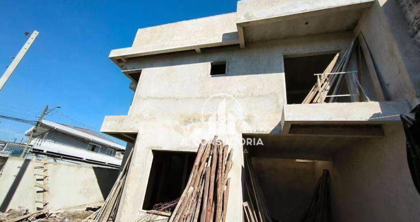 Sobrado de esquina três quartos/suíte no Sitio Cercado