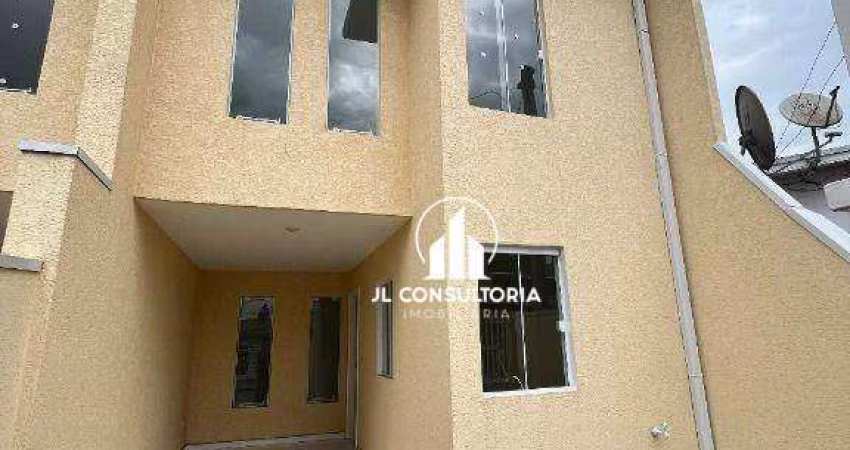 Sobrado com 2 dormitórios à venda, 59 m² por R$ 290.000 - Tatuquara - Curitiba/PR