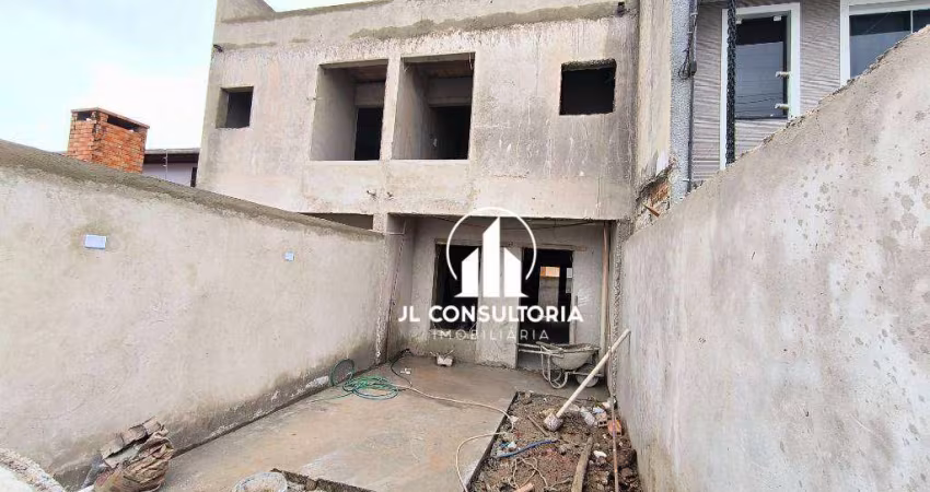 Sobrado com 3 dormitórios à venda, 180 m² por R$ 490.000 - Sítio Cercado - Curitiba/PR