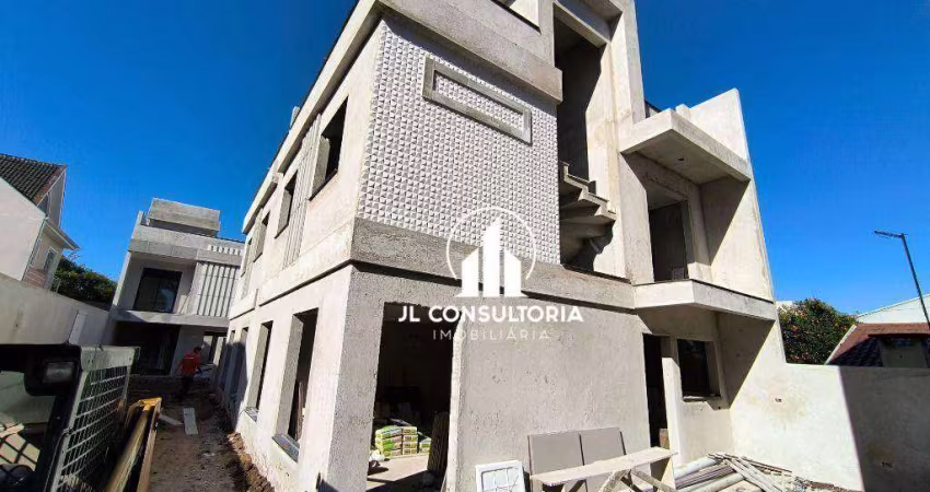 Sobrado com 3 dormitórios à venda, 145 m² por R$ 669.000 - Xaxim - Curitiba/PR