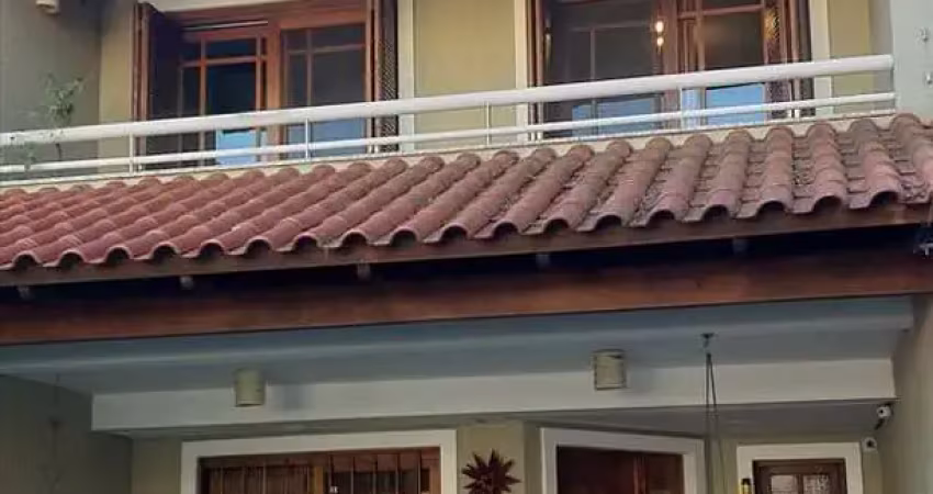 Casa com 3 quartos à venda na Rua dos Guaranis, Espírito Santo, Porto Alegre