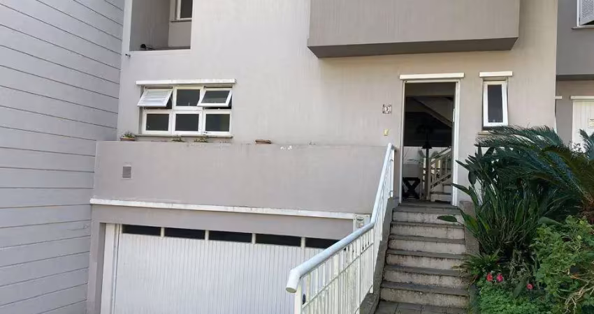 Casa com 3 quartos à venda na Avenida Coronel Marcos, Pedra Redonda, Porto Alegre