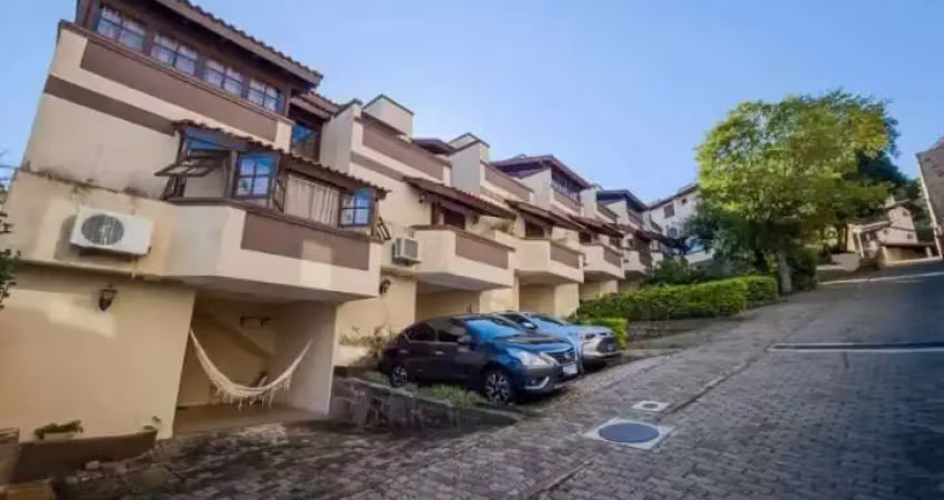 Casa com 3 quartos à venda na Avenida Wenceslau Escobar, Vila Conceição, Porto Alegre