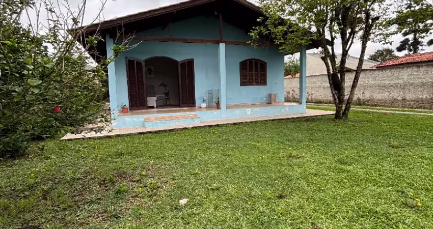 Casa com 3 quartos à venda na Rua Renato Nunes Ribas, 968, Centro, Pinhais