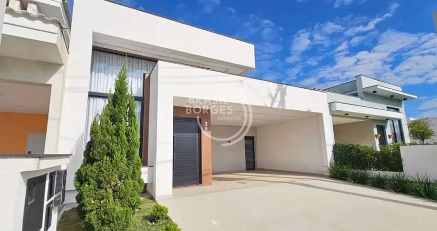 Casa térrea com 3 dormitorios, pé direito alto e área gourmet – infraestrutura completa