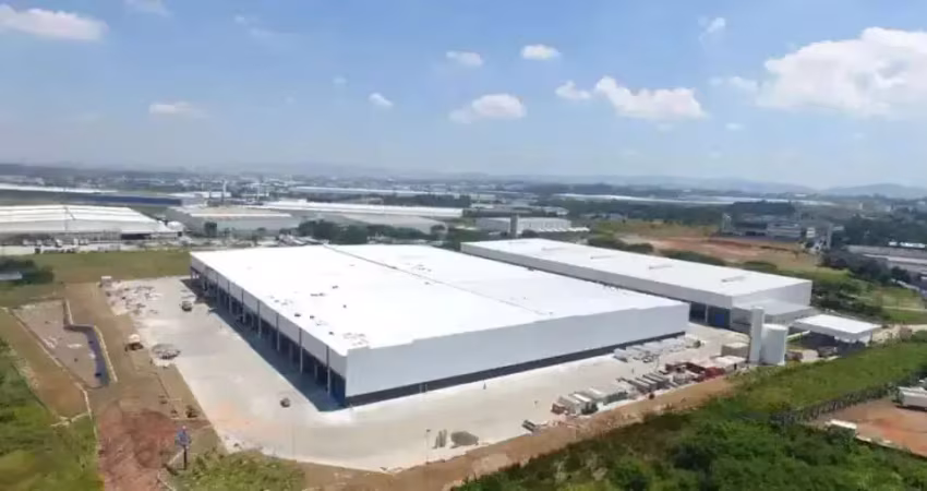 Galpão logístico 3.771m² e 04 docas guarulhos cumbica rodovia dutra