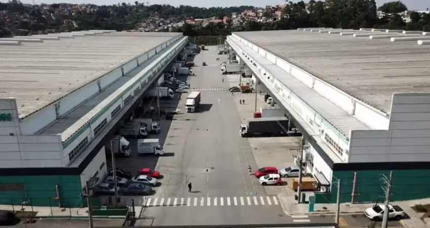 Galpão logístico/ armazém com 10.497 m² em embu das artes