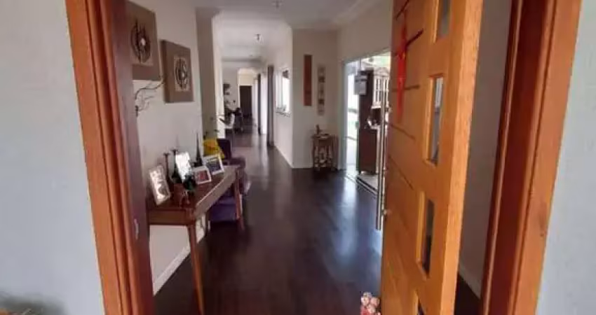 Casa térrea no condomínio lago da serra - araçoiaba da serra/sp