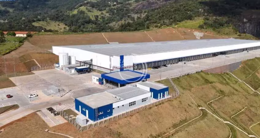 Galpão logístico 11.869m² na rodovia fernão dias, extrema -  mg