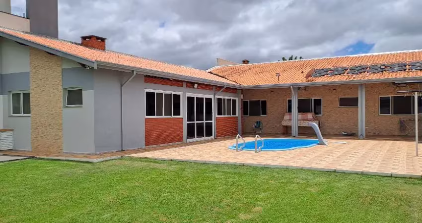 Casa Térrea Estilo Rústico no Cond. Portal das Estrelas-Boituva. Oportunidade!!