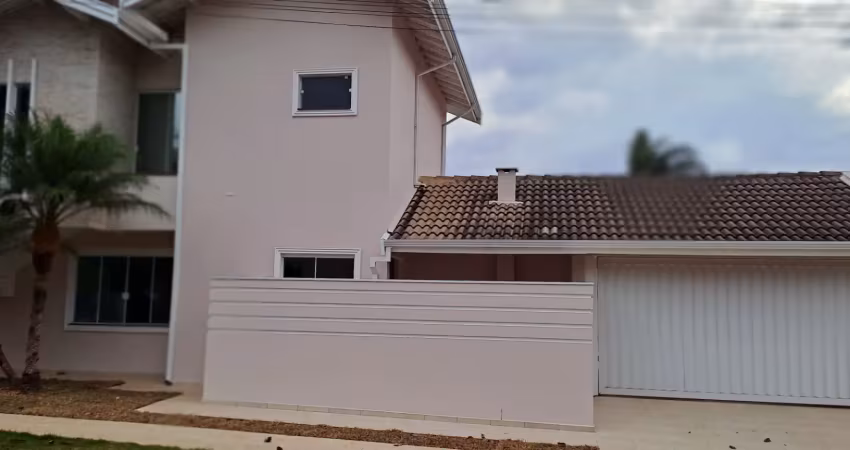 Excelente sobrado vendo no cond.portal dos pássaros c/3 dorms,2 sts,piscina.