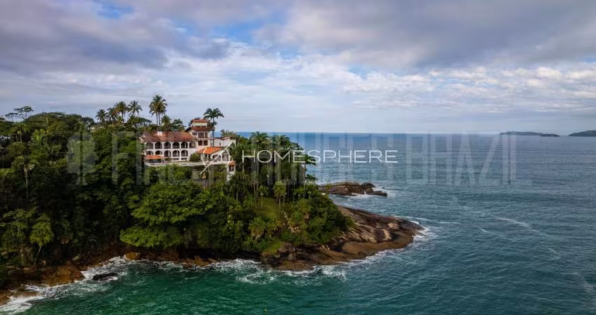 Casas à venda em Tenório, Ubatuba - SP. Mansão com área gourmet e vista para a praia do Tenório, 9 suítes, piscina, vista para o mar e arquitetura colonial espanhola