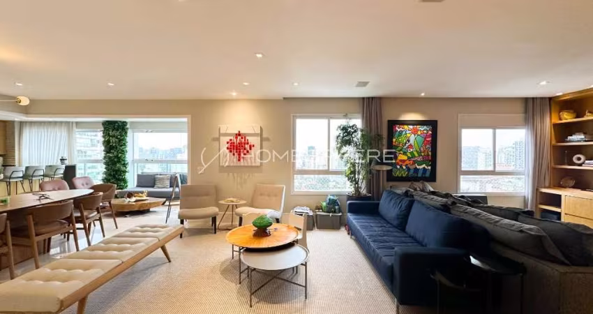 Apartamento com 210.0 m², à venda no bairro Vila Olímpia.