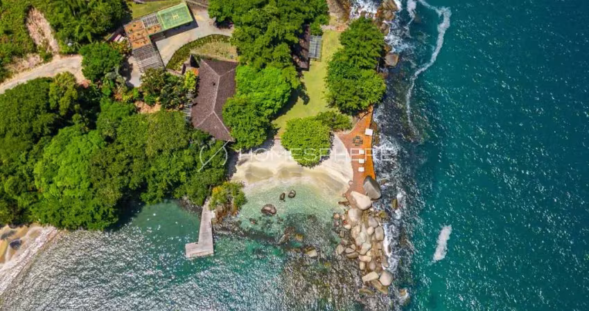 Condomínio Portogalo , Angra dos Reis - RJ. Casa de Condomínio à venda em Portogalo, Angra dos Reis, 844m², 6 suítes, praia privativa, academia, sauna e SPA