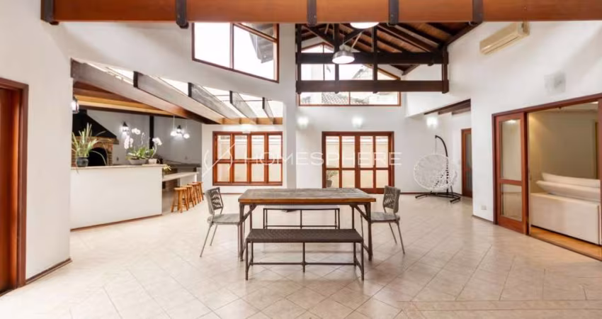 Casa de condomínio com 360 m², 5 quartos sendo 2 suítes à venda no bairro Aldeia da Serra.