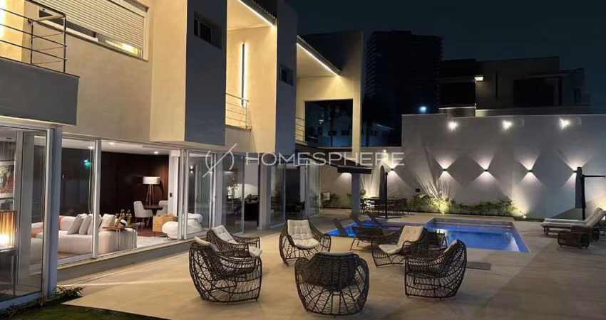 Casa de condomínio com 557 m², 4 quartos sendo 4 suítes à venda no Condominio Vila Solaia em Alphaville
