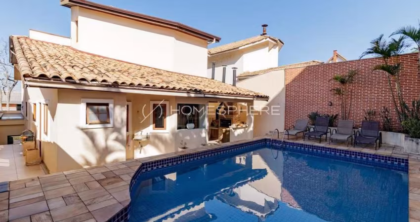 Casa Condomínio  360 m², Piscina, 4 quartos sendo 2 suítes à venda em Alphaville.