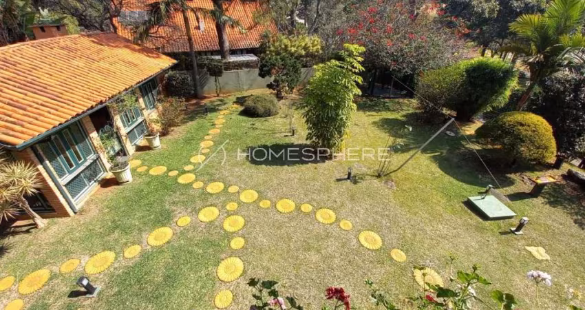Casa 730 m² de área construída sobre um terreno generoso de 1.305 m Aldeia da Serra